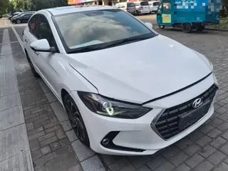 Hyundai Elantra 2019 купить из Китая, цена 1 293 000 ₽ — Suifenhe Auto