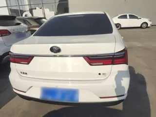 BYD Qin 2020 купить из Китая, цена 1 147 000 ₽ — Suifenhe Auto