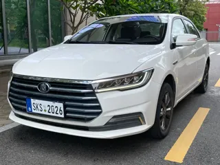 BYD Qin 2020 купить из Китая, цена 1 076 000 ₽ — Suifenhe Auto