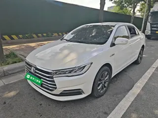 BYD Qin 2020 купить из Китая, цена 1 098 000 ₽ — Suifenhe Auto