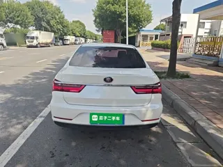 BYD Qin 2020 купить из Китая, цена 1 098 000 ₽ — Suifenhe Auto