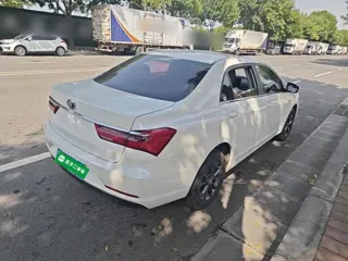 BYD Qin 2020 купить из Китая, цена 1 098 000 ₽ — Suifenhe Auto