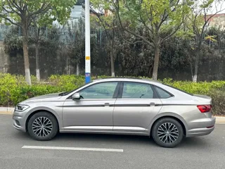 Volkswagen Sagitar 2019 купить из Китая, цена 1 209 000 ₽ — Suifenhe Auto
