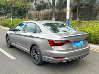 Volkswagen Sagitar 2019 купить из Китая, цена 1 209 000 ₽ — Suifenhe Auto