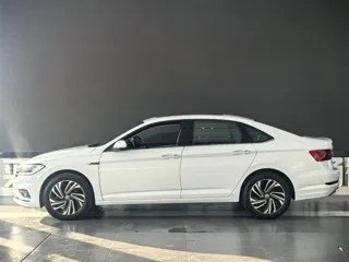 Volkswagen Sagitar 2019 купить из Китая, цена 1 509 000 ₽ — Suifenhe Auto