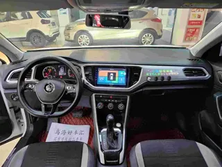 Volkswagen T-Roc 2020 купить из Китая, цена 1 533 000 ₽ — Suifenhe Auto
