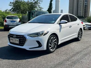 Hyundai Elantra 2019 купить из Китая, цена 1 193 000 ₽ — Suifenhe Auto