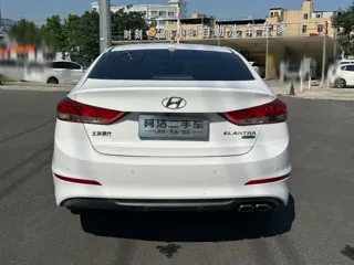 Hyundai Elantra 2019 купить из Китая, цена 1 193 000 ₽ — Suifenhe Auto