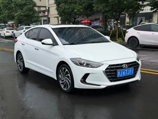 Hyundai Elantra 2019 купить из Китая, цена 1 193 000 ₽ — Suifenhe Auto