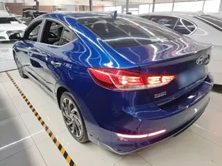 Hyundai Elantra 2019 купить из Китая, цена 1 160 000 ₽ — Suifenhe Auto