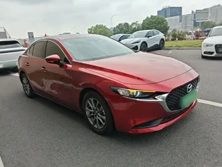 Mazda Mazda3 2021 купить из Китая, цена 1 499 000 ₽ — Suifenhe Auto