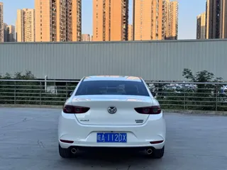Mazda Mazda3 2020 купить из Китая, цена 1 743 000 ₽ — Suifenhe Auto