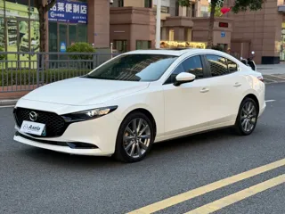 Mazda Mazda3 2020 купить из Китая, цена 1 941 000 ₽ — Suifenhe Auto