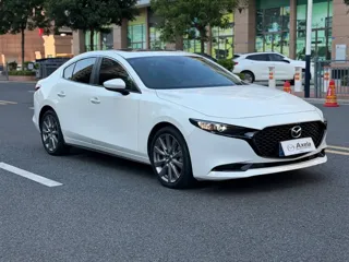 Mazda Mazda3 2020 купить из Китая, цена 1 941 000 ₽ — Suifenhe Auto