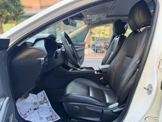 Mazda Mazda3 2020 купить из Китая, цена 1 941 000 ₽ — Suifenhe Auto