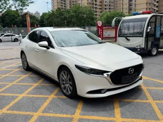 Mazda Mazda3 2020 купить из Китая, цена 1 802 000 ₽ — Suifenhe Auto