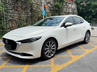 Mazda Mazda3 2020 купить из Китая, цена 1 802 000 ₽ — Suifenhe Auto