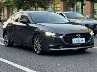 Mazda Mazda3 2019 купить из Китая, цена 1 888 000 ₽ — Suifenhe Auto