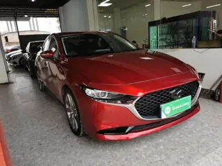Mazda Mazda3 2020 купить из Китая, цена 2 003 000 ₽ — Suifenhe Auto