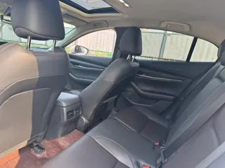 Mazda Mazda3 2021 купить из Китая, цена 1 888 000 ₽ — Suifenhe Auto