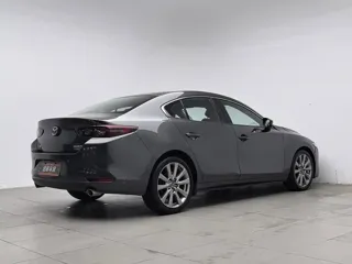 Mazda Mazda3 2019 купить из Китая, цена 1 782 000 ₽ — Suifenhe Auto