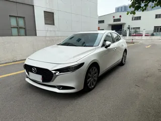 Mazda Mazda3 2021 купить из Китая, цена 1 917 000 ₽ — Suifenhe Auto