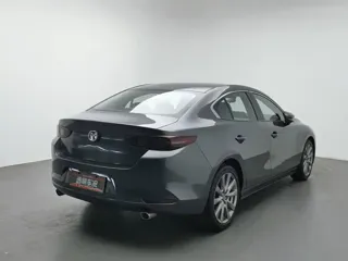 Mazda Mazda3 2020 купить из Китая, цена 1 797 000 ₽ — Suifenhe Auto