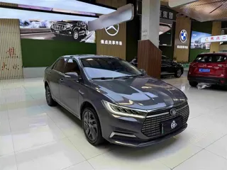 BYD Qin 2020 купить из Китая, цена 1 199 000 ₽ — Suifenhe Auto