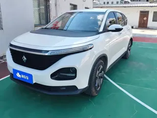 Baojun RM-5 2019 купить из Китая, цена 1 031 000 ₽ — Suifenhe Auto