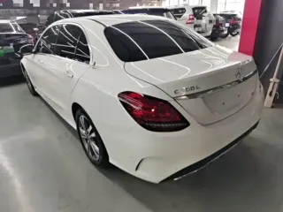 Mercedes-Benz C-Class 2019 купить из Китая, цена 2 074 000 ₽ — Suifenhe Auto
