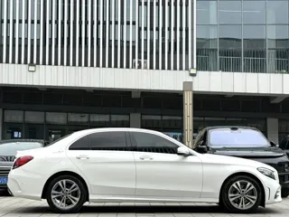 Mercedes-Benz C-Class 2019 купить из Китая, цена 1 852 000 ₽ — Suifenhe Auto
