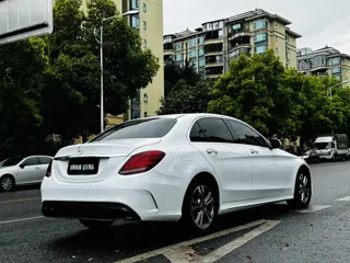 Mercedes-Benz C-Class 2019 купить из Китая, цена 2 070 000 ₽ — Suifenhe Auto