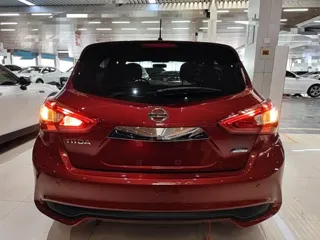 Nissan Tiida 2020 купить из Китая, цена 1 469 000 ₽ — Suifenhe Auto