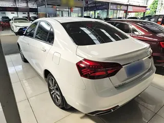 Geely Emgrand 2020 купить из Китая, цена 1 093 000 ₽ — Suifenhe Auto
