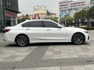 BMW 3-Series 2020 купить из Китая, цена 2 635 000 ₽ — Suifenhe Auto