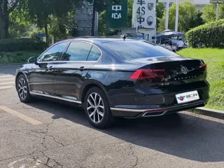 Volkswagen Magotan 2021 купить из Китая, цена 1 805 000 ₽ — Suifenhe Auto