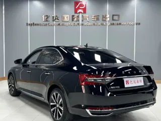 Skoda Superb 2023 купить из Китая, цена 2 407 000 ₽ — Suifenhe Auto