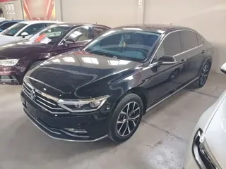 Volkswagen Magotan 2022 купить из Китая, цена 1 626 000 ₽ — Suifenhe Auto