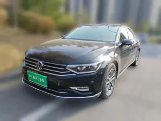 Volkswagen Magotan 2022 купить из Китая, цена 1 552 000 ₽ — Suifenhe Auto