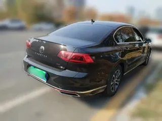 Volkswagen Magotan 2022 купить из Китая, цена 1 552 000 ₽ — Suifenhe Auto