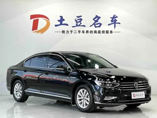 Volkswagen Magotan 2023 купить из Китая, цена 2 042 000 ₽ — Suifenhe Auto
