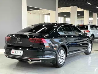 Volkswagen Magotan 2023 купить из Китая, цена 2 042 000 ₽ — Suifenhe Auto