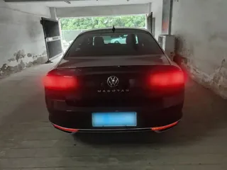 Volkswagen Magotan 2022 купить из Китая, цена 1 665 000 ₽ — Suifenhe Auto