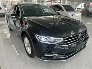 Volkswagen Magotan 2022 купить из Китая, цена 1 791 000 ₽ — Suifenhe Auto