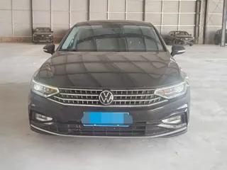 Volkswagen Magotan 2023 купить из Китая, цена 1 715 000 ₽ — Suifenhe Auto