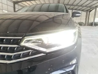 Volkswagen Magotan 2023 купить из Китая, цена 1 715 000 ₽ — Suifenhe Auto