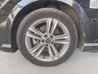 Volkswagen Magotan 2023 купить из Китая, цена 1 715 000 ₽ — Suifenhe Auto