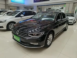 Volkswagen Magotan 2022 купить из Китая, цена 1 681 000 ₽ — Suifenhe Auto
