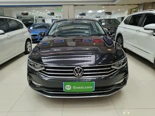 Volkswagen Magotan 2022 купить из Китая, цена 1 681 000 ₽ — Suifenhe Auto