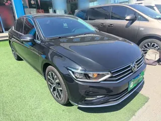 Volkswagen Magotan 2023 купить из Китая, цена 1 630 000 ₽ — Suifenhe Auto